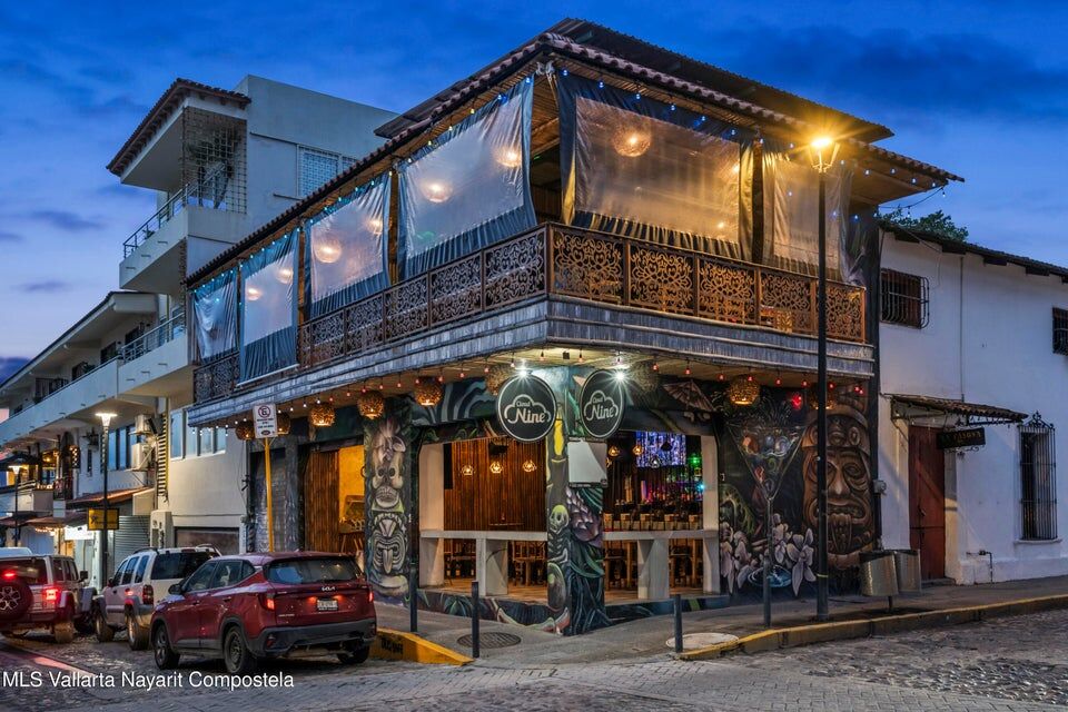 Business in El Centro