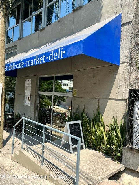 Lotus Deli Market - 24