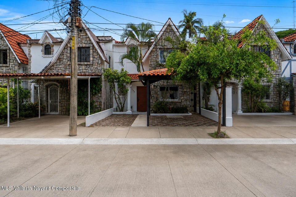 ''Casa Oliver'' Aramara
