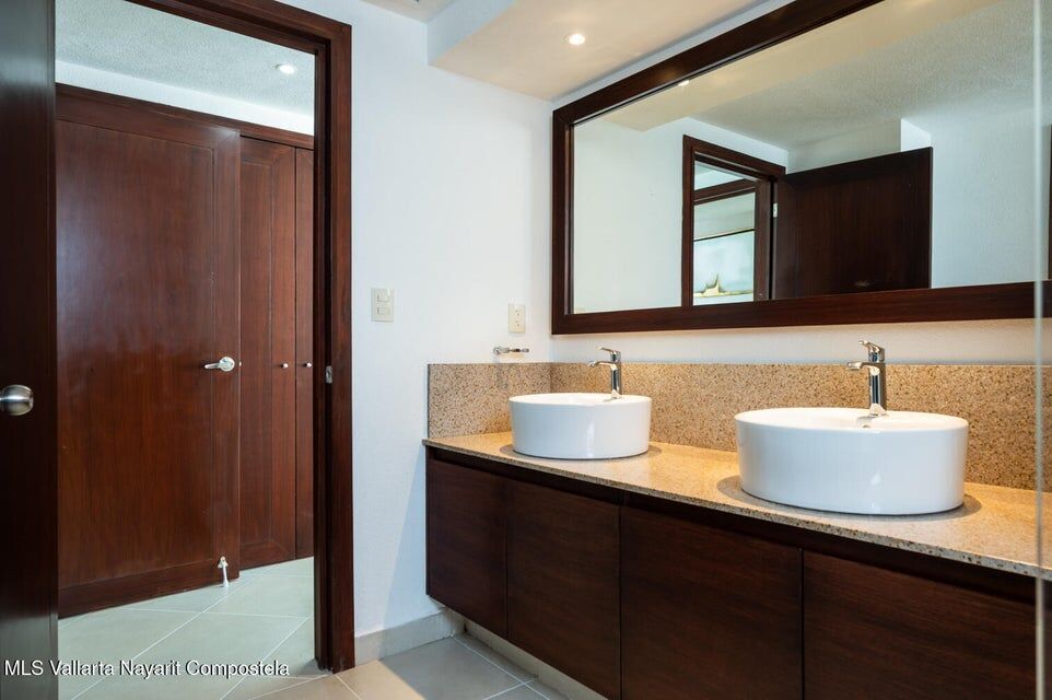 Grand Venetian 2501-T 1000 - 2501